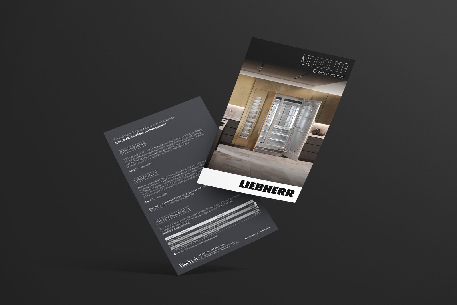 close-up of flowers on vine